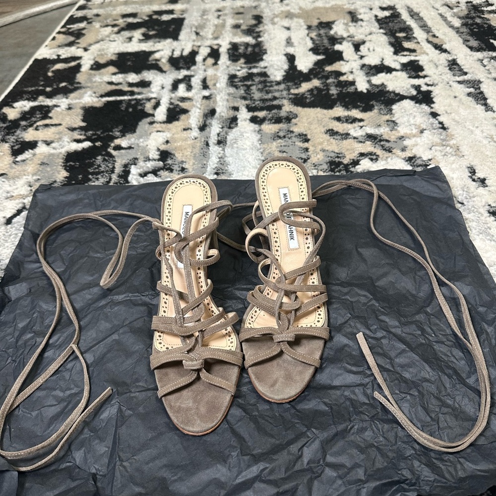 Manolo Blahnik Brown Suede Gladiator Sandals Size 8.5 - Picture 12 of 16